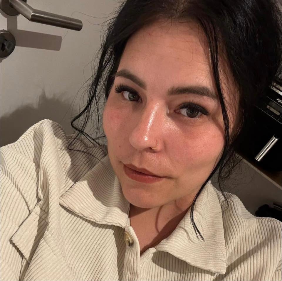 <em><strong>Nevena D.</strong></em> &nbsp;